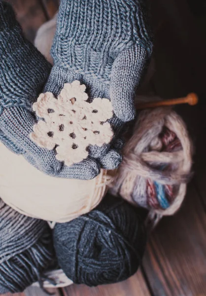 Hands in knitted gloves — Stock Photo, Image