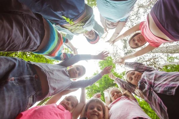 Équipe du camp d'été — Photo