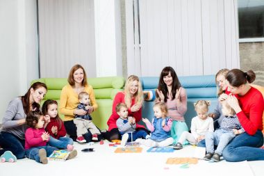 Anneler ve çocukları