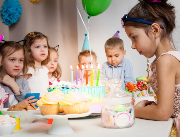 Desejo em aniversário — Fotografia de Stock