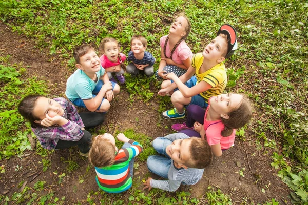 Children having fun outdoor — Stock Photo, Image