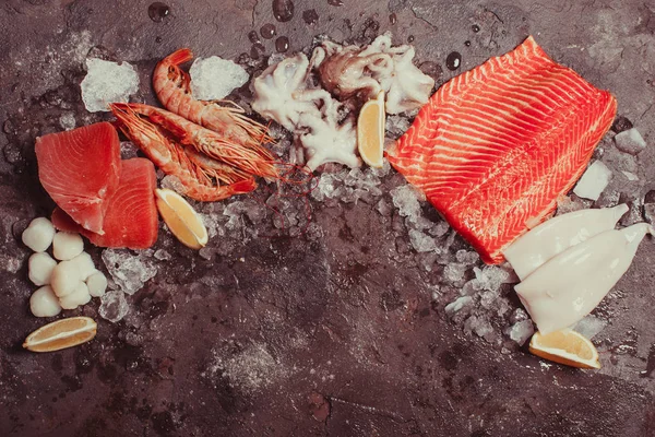 Fruits de mer sur la glace — Photo