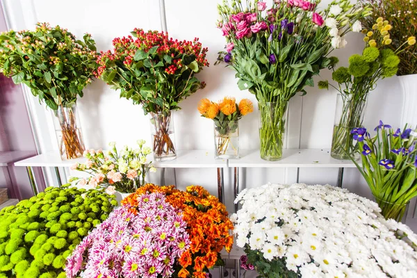 Bunches de flores para venda — Fotografia de Stock