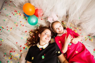 Komik karnaval tatil