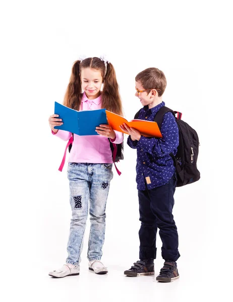 Los alumnos están listos para la escuela. — Foto de Stock