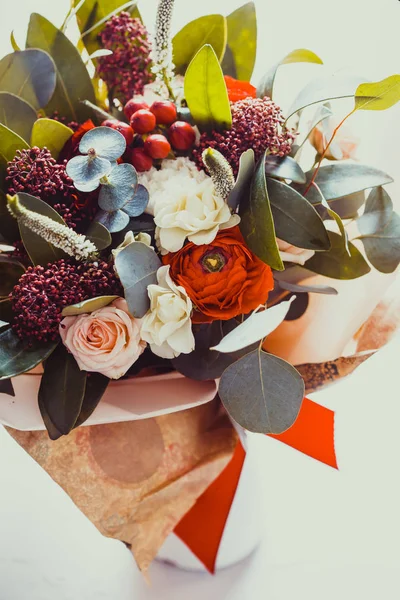 Red winter bouquet — Stock Photo, Image