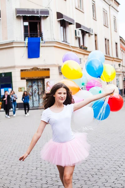 Všechno nejlepší k narozeninám dospívající dívka — Stock fotografie