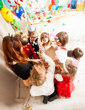 Animatör ile oyunlar 