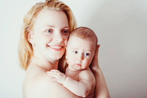 Madre e bambino — Foto Stock