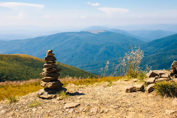 Βουνά βράχια ισορροπία — Φωτογραφία Αρχείου