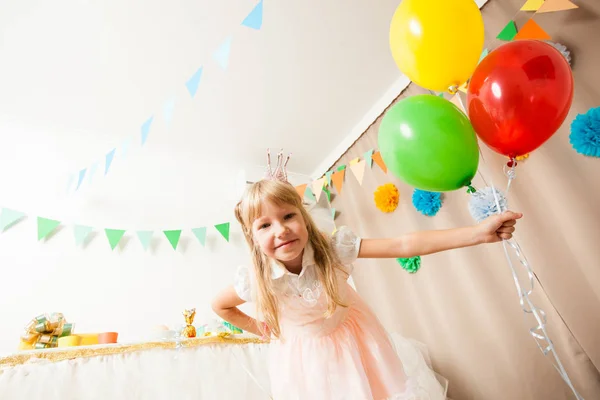 Boldog születésnapot kislány — Stock Fotó