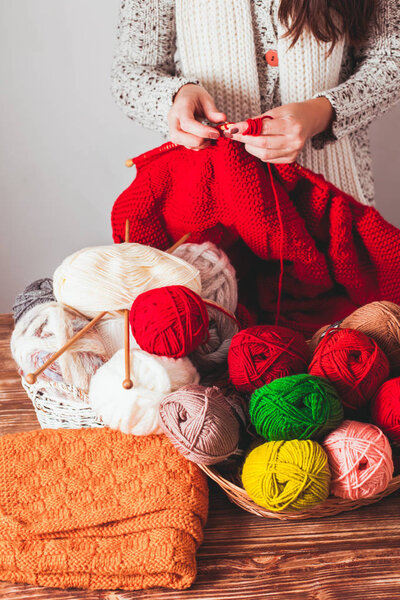 Свитер женского пола
 