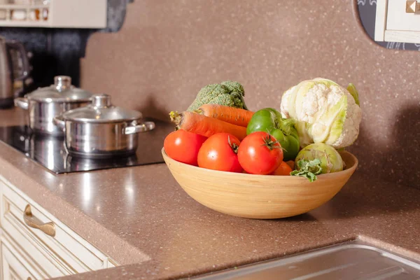 Verduras en la cocina — Foto de Stock