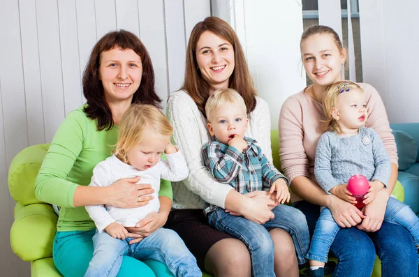 Mothers and children — Stock Photo, Image