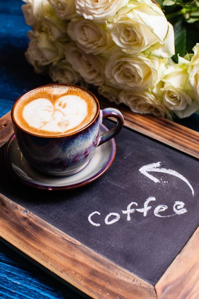 Latte-Art-verliebtes Paar — Stockfoto