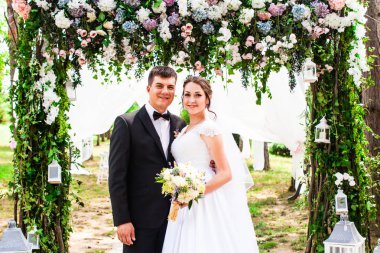 Düğün çifti açık