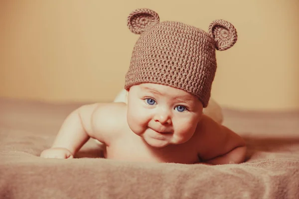 Urso bebê adorável — Fotografia de Stock