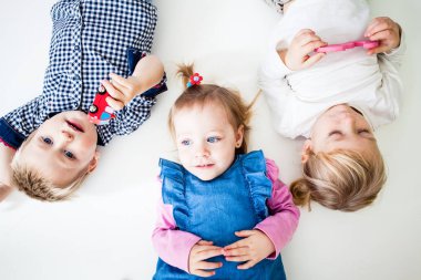 Çocukları izole poz olan