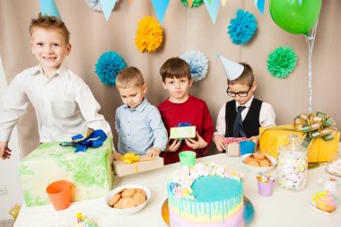 Çocuk doğum günü pastası