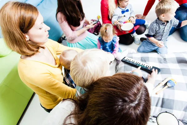 幼稚園児のための音楽教育 — ストック写真