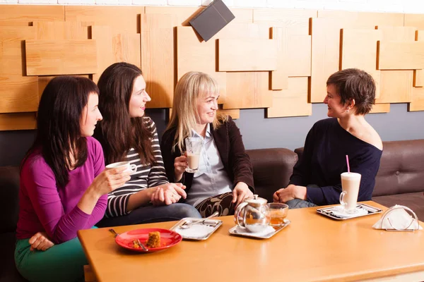 Informal meeting friends in cafe — Stock Photo, Image