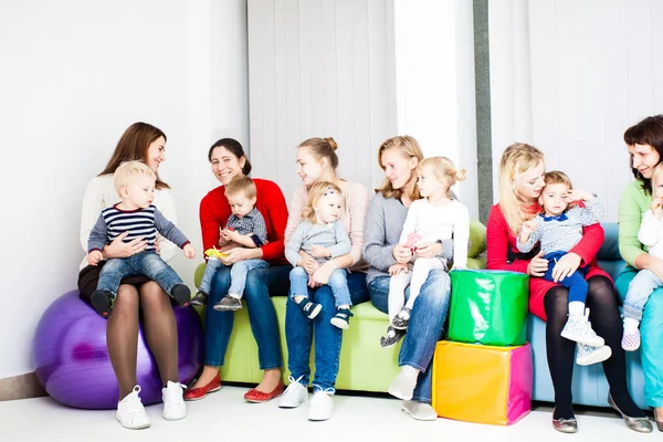 Group of mothers with kids — Stock Photo, Image