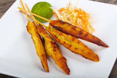 Tay geleneksel tavuk satay