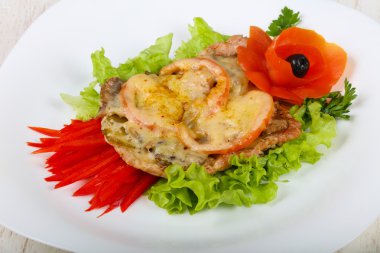 Tavuk mantar ve peynir ile