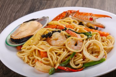 lezzetli deniz ürünleri spagetti