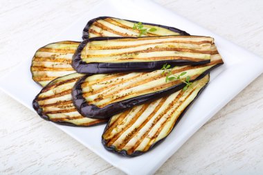 Lezzetli ızgara patlıcan