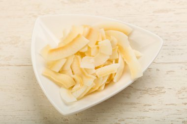 Tatlı Hindistan cevizi cips