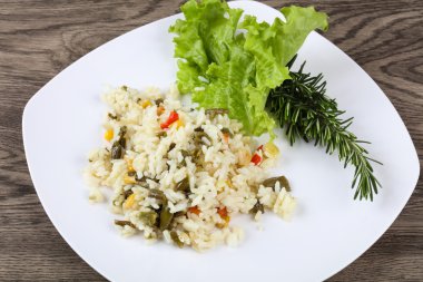 sebze ile haşlanmış pirinç