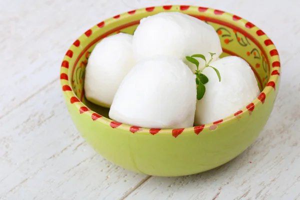 Lahodnou Mozzarella sýr — Stock fotografie