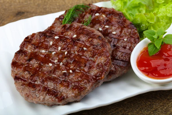 Chuletas de hamburguesa a la plancha — Foto de Stock