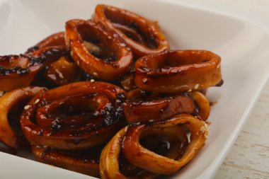 Kızarmış kalamar teriyaki Yüzükler