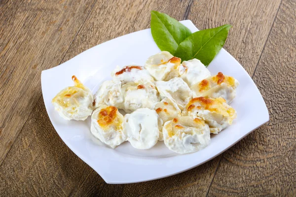 Fried Russian dumplings — Stock Photo, Image