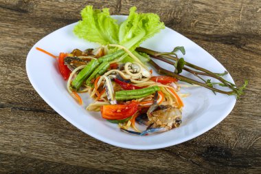 Yengeç Salatası lezzetli Tay baharat