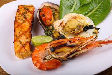 Izgara deniz ürünleri mix