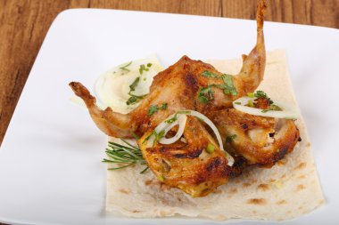 lezzetli ızgara bıldırcın