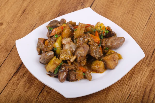 Coeurs de poulet aux légumes — Photo