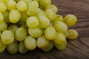 Tatlı sarı üzüm