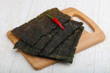 Nori deniz yosunu yaprak