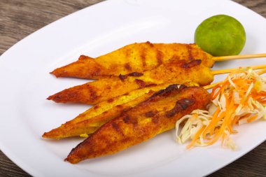 Tay geleneksel tavuk satay