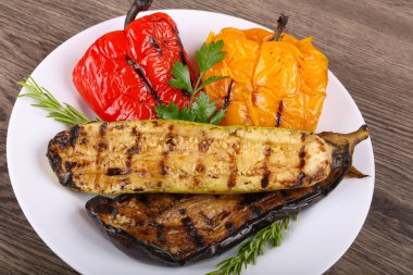 Lezzetli ızgara sebzeler