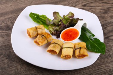 Geleneksel Asya böreği