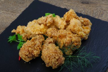 Çıtır tavuk nuggets