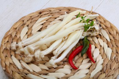 Japon mantar - enoki
