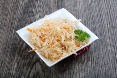 Mayalanmış lahana lahana turşusu