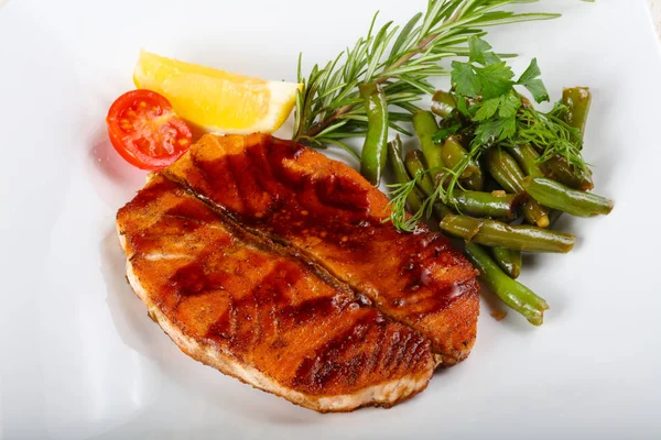 Heerlijke gegrilde zalm — Stockfoto