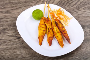 Tay geleneksel tavuk satay